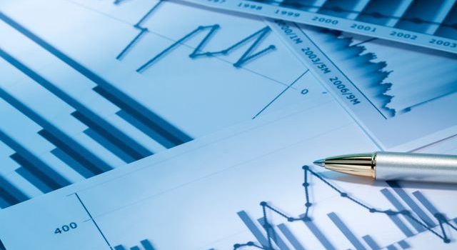 銀行業界を変えるホワイト職場ランキングと働き方改革最前線